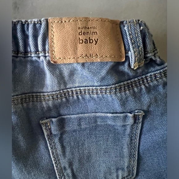 ZARA baby Denim Shorts with Frayed Edges and Lace Trim - Size 9-12 Months - Picture 4 of 10